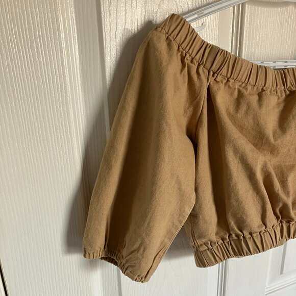 36 Point 5 Zip-Up Crop Size: Medium - Picture 3 of 4